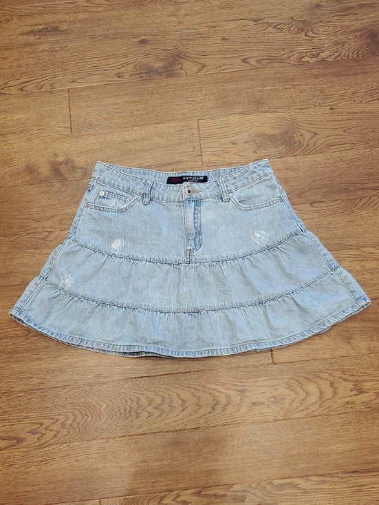 One Tuff Babe Dresses & Skirts - One Tuff Babe Jeanswear Light Wash Denim Tiered Skirt Womens 9 /10 Ruffled Denim